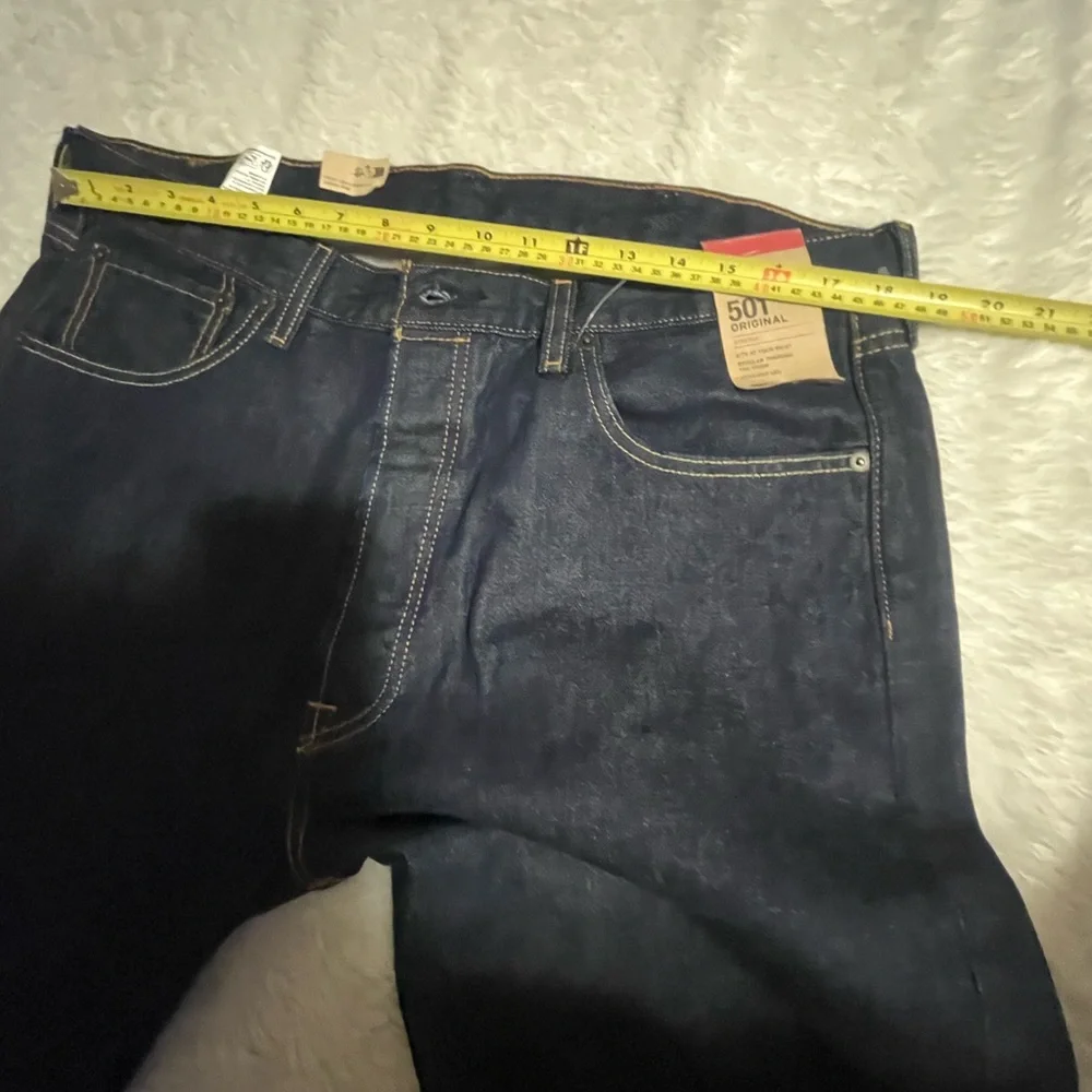 Levi's Men's Dark Indigo Straight Legs Button fly Jeans size 38x32
